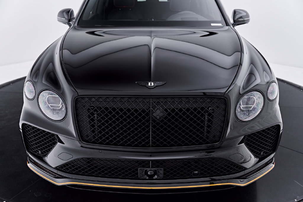 Used 2025 Bentley Bentayga AWD/4WD image 19