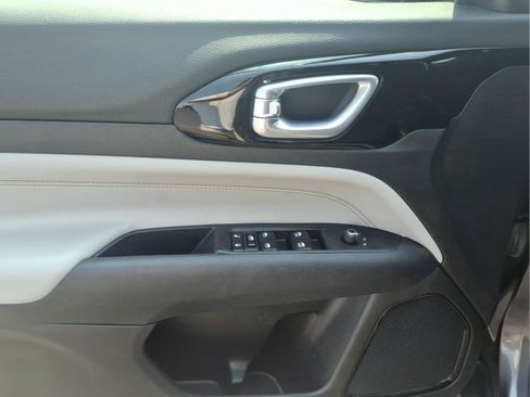 Used 2024 Jeep Compass Limited AWD/4WD image 16