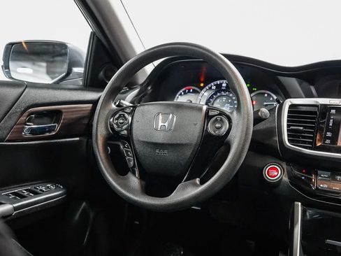 Used 2017 Honda Accord EX image 15