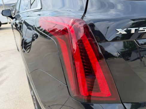 Used 2022 Cadillac XT5 Luxury w/ LPO, ONYX Package FWD image 66