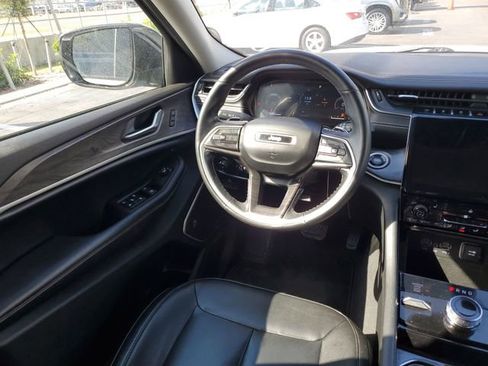 Used 2021 Jeep Grand Cherokee L Limited image 15