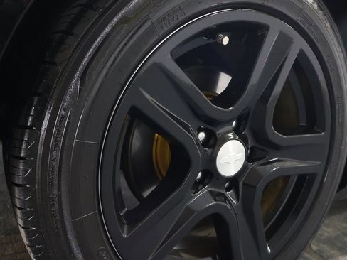 Used 2020 Chevrolet Camaro LT image 28