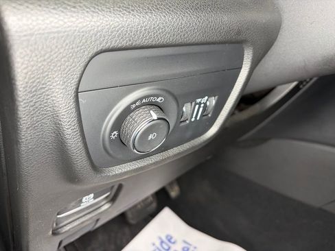 Used 2024 Jeep Grand Cherokee L Limited w/ Rear Seat Video Group I image 17