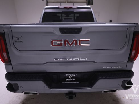 Used 2023 GMC Sierra 1500 Denali w/ Denali Reserve Package image 4