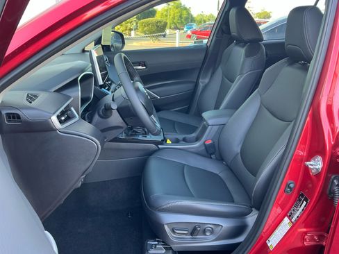 Certified 2026 Toyota Corolla Cross XLE image 14