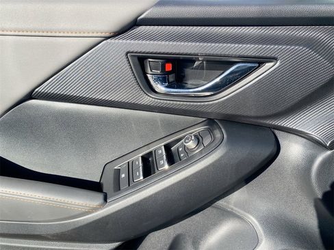 New 2025 Subaru Crosstrek 2.5i Limited w/ Popular Package #3A image 17