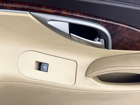 Used 2011 Buick LaCrosse CXL image 30