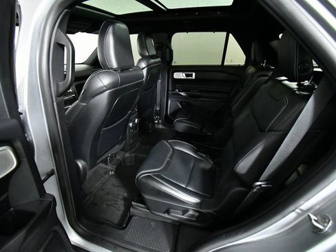 Used 2020 Ford Explorer ST w/ Premium Technology Package image 24