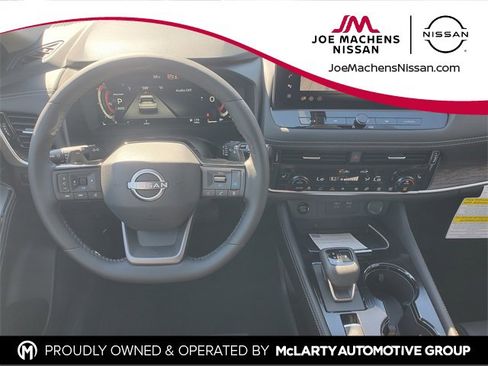 New 2026 Nissan Rogue Platinum w/ Platinum Premium Package image 12