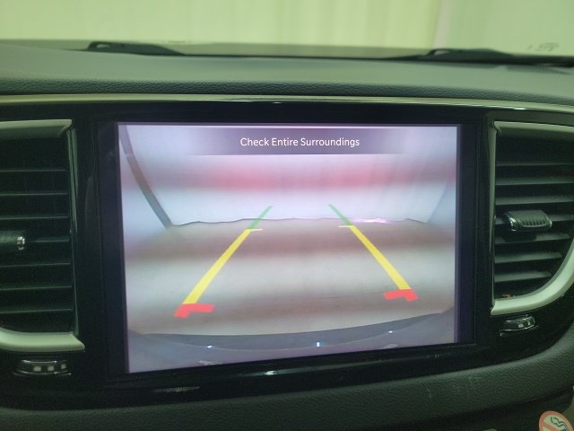 Used 2023 Chrysler Pacifica Touring-L FWD image 24