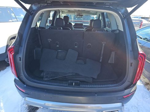 Used 2021 Kia Telluride EX w/ EX Premium Package image 14