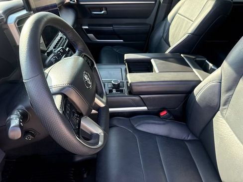 Used 2025 Toyota Sequoia Platinum AWD/4WD image 22