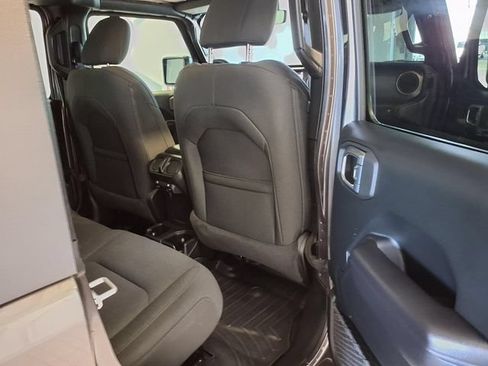 Used 2021 Jeep Wrangler Unlimited Sport AWD/4WD image 24