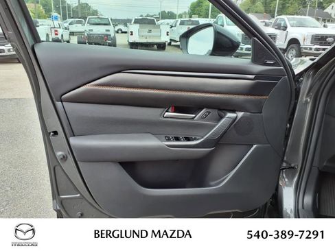 New 2025 MAZDA CX-50 AWD 2.5 Hybrid w/ Weather Package image 9
