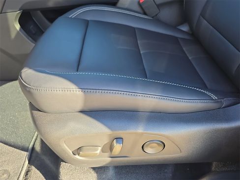 New 2026 GMC Acadia Elevation image 30