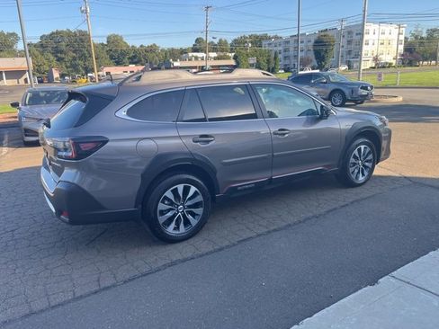 Used 2024 Subaru Outback Limited image 15