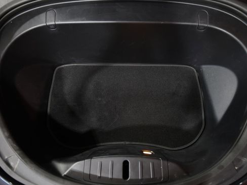 Used 2018 Tesla Model 3 Long Range image 29