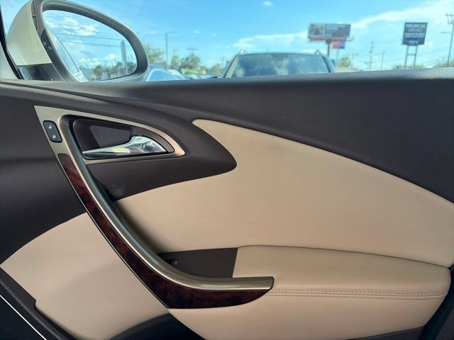 Used 2013 Buick Verano FWD image 7