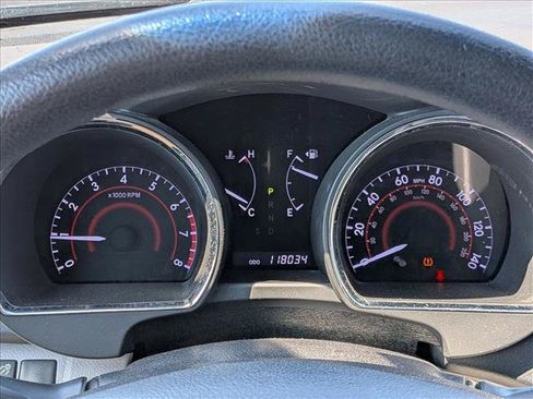 Used 2013 Toyota Highlander Plus AWD/4WD image 9