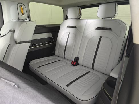 Used 2023 Rivian R1S Launch Edition AWD/4WD image 22