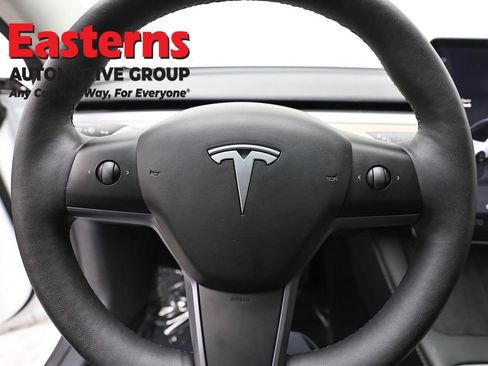 Used 2023 Tesla Model 3 Standard Range image 10