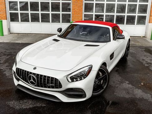 Used 2018 Mercedes-Benz AMG GT Roadster w/ Lane Tracking Package image 3