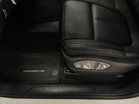 Certified 2026 Porsche Macan AWD/4WD image 28