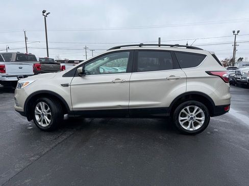 Used 2018 Ford Escape SE w/ Ford Safe & Smart Package image 6