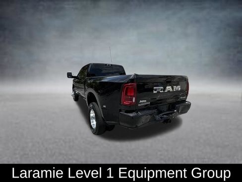 Used 2025 RAM 3500 Laramie w/ Max Tow Package AWD/4WD image 5