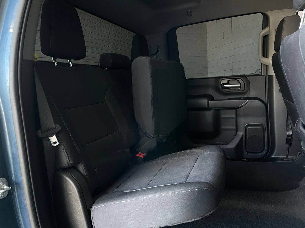 Used 2025 Chevrolet Silverado 2500 Custom w/ Custom Value Package AWD/4WD image 17