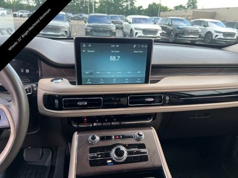 Certified 2024 Lincoln Aviator Reserve w/ Equipment Group 201A AWD/4WD image 22