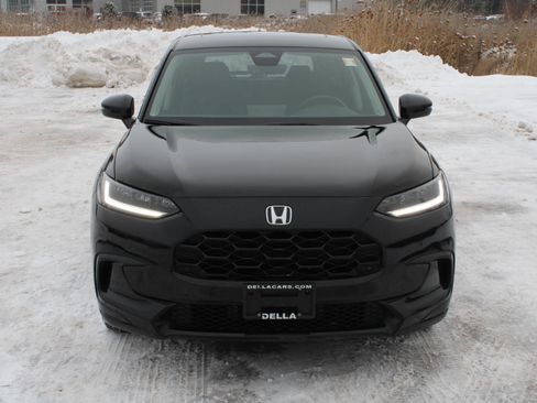 Used 2024 Honda HR-V EX-L image 2