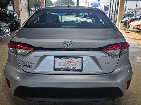 Used 2023 Toyota Corolla LE FWD image 6