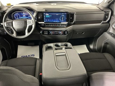 Used 2023 Chevrolet Silverado 1500 RST AWD/4WD image 15