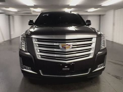 Certified 2018 Cadillac Escalade Platinum AWD/4WD image 3