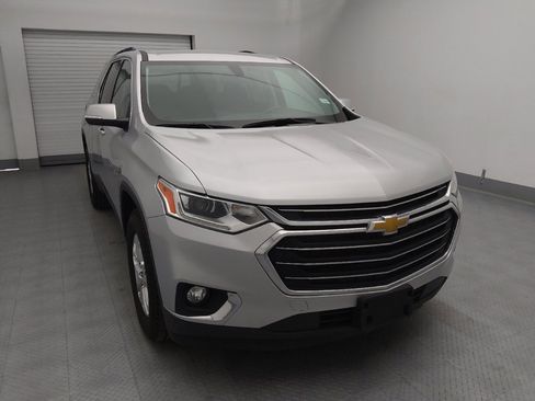 Used 2021 Chevrolet Traverse LT FWD image 14