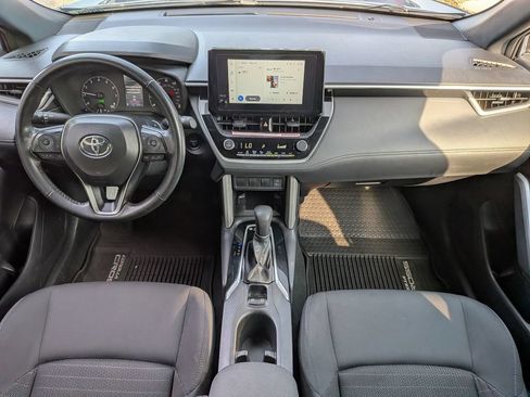 Used 2024 Toyota Corolla Cross AWD Hybrid image 28