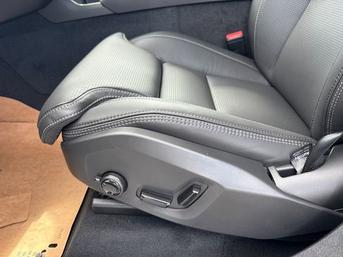 New 2026 Volvo XC90 B6 Ultra w/ Lounge Package AWD/4WD image 8