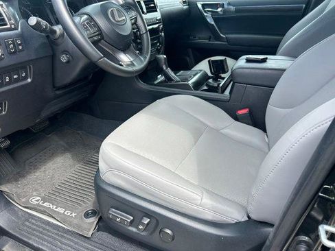 Certified 2023 Lexus GX 460 w/ Black Line Special Edition AWD/4WD image 7