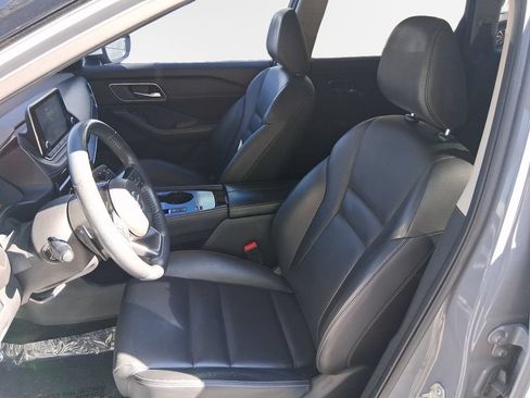 Used 2021 Nissan Rogue SL FWD image 12