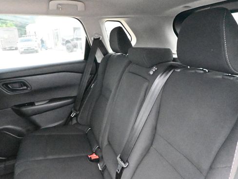 Used 2024 Nissan Rogue S AWD/4WD image 22