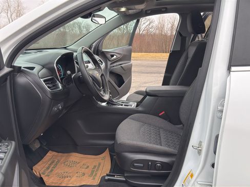 Used 2023 Chevrolet Equinox LT image 13