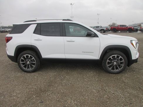 New 2026 GMC Terrain Elevation w/ Elevation Premium Package image 3