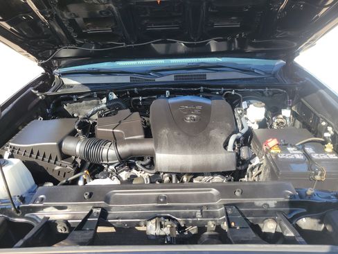 Used 2023 Toyota Tacoma 4x4 Double Cab image 31