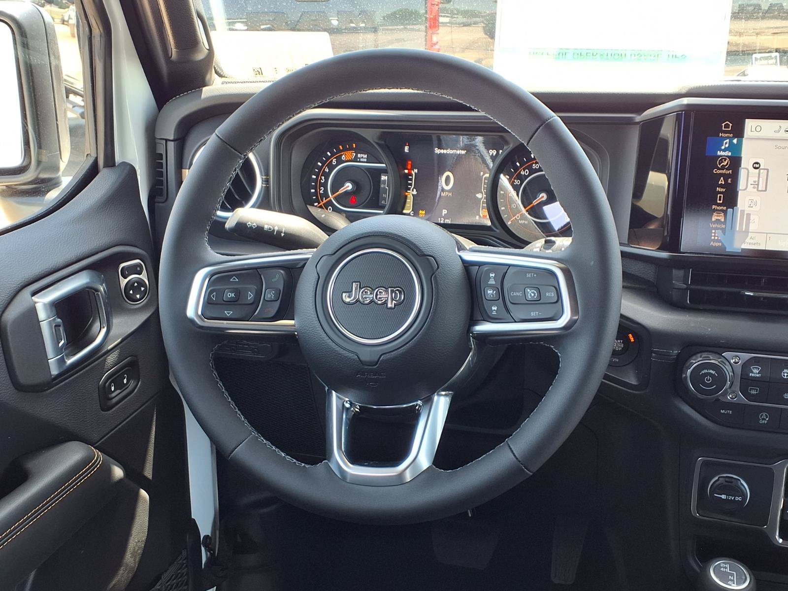 New 2026 Jeep Wrangler Unlimited Sahara AWD/4WD image 10
