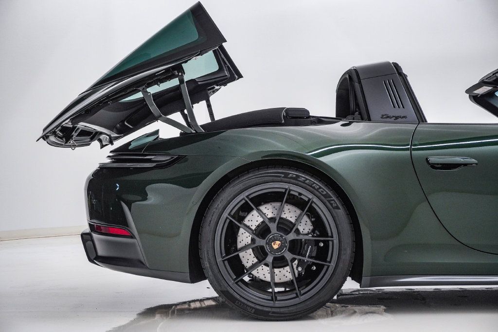 Certified 2026 Porsche 911 Targa 4 GTS AWD/4WD image 34