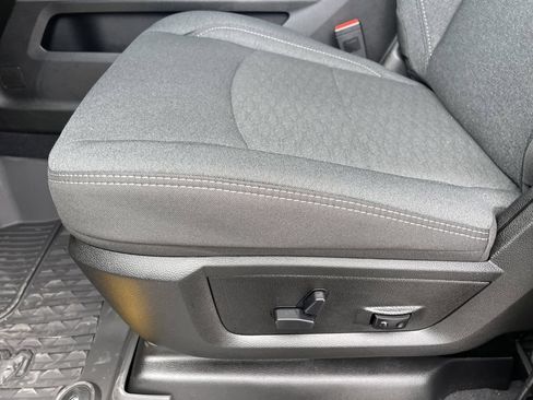 New 2026 RAM 2500 Big Horn AWD/4WD image 20