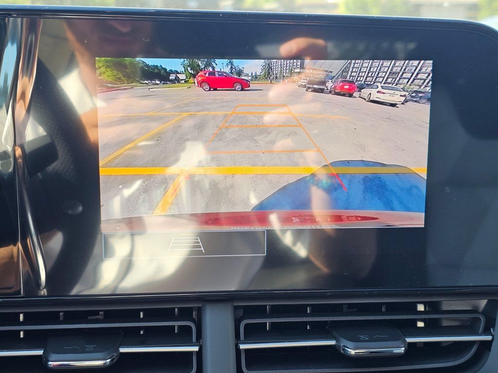 New 2026 Chevrolet Trax RS w/ Driver Confidence Package FWD image 29