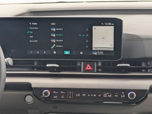 New 2026 Kia Carnival SX FWD image 24