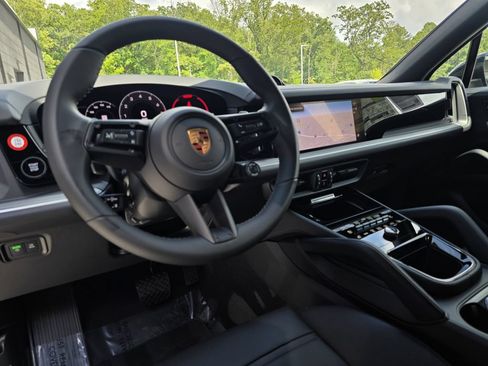 New 2026 Porsche Cayenne E-Hybrid AWD/4WD image 4
